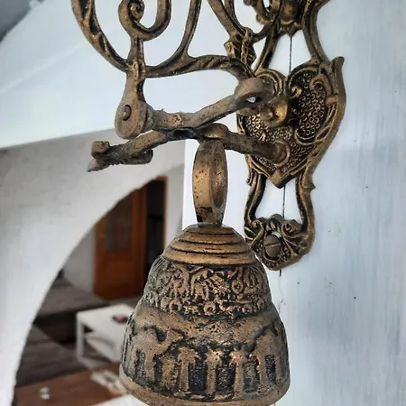 Hisa Odprtih Vrat * טולמין