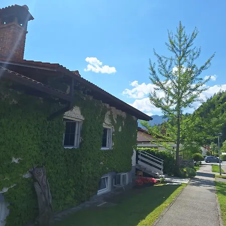 Hisa Odprtih Vrat * Tolmin