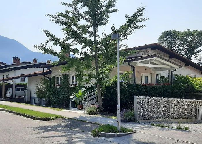 Hisa Odprtih Vrat * Tolmin